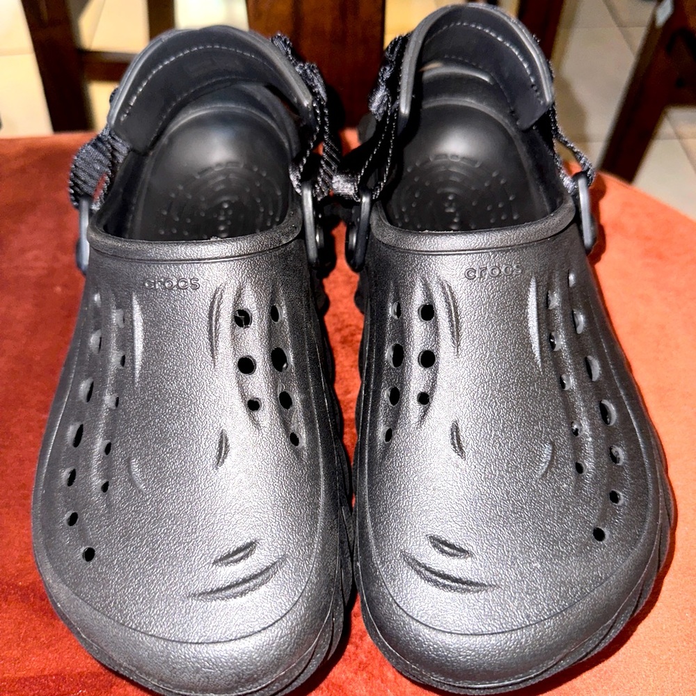 Black New W/O tags Echo Clog Crocs